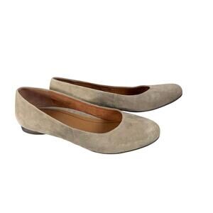 Vionic Womens Hannah taupe gray suede ballet flats.  Size 10. quiet luxury